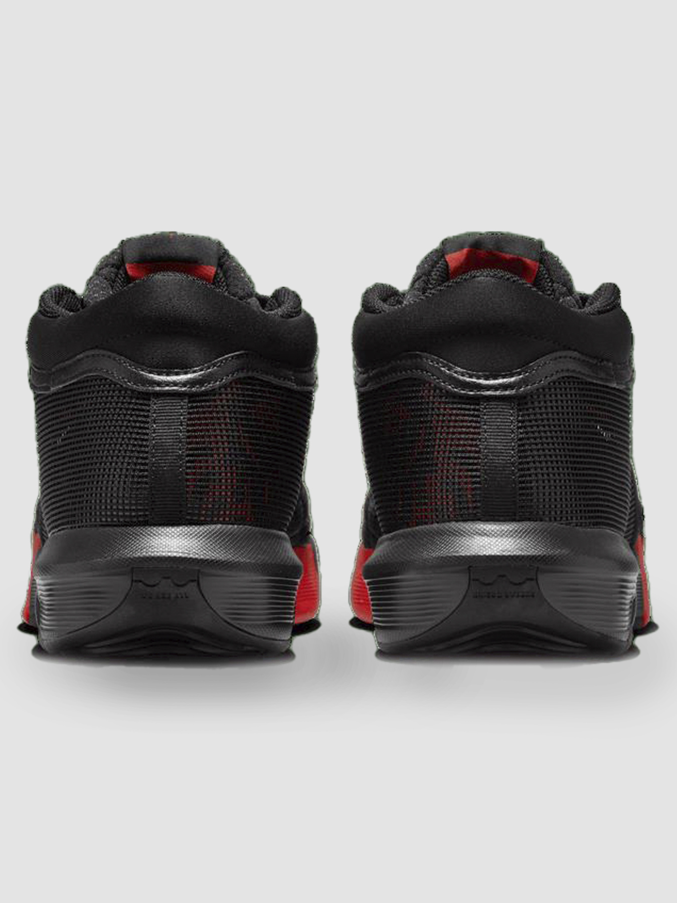 Кросівки NIKE Lebron Witness Viii модель FB2239-005 Фото