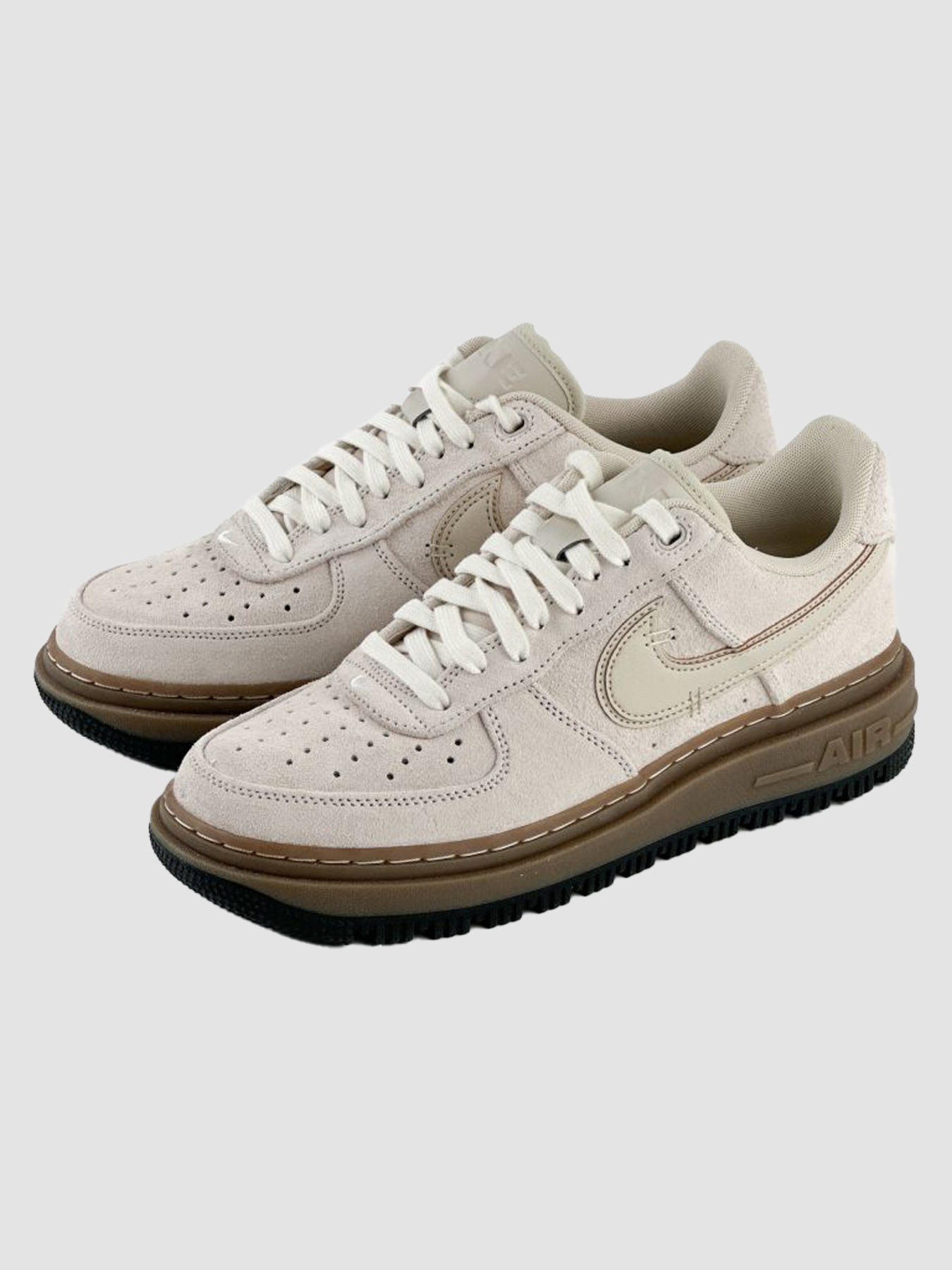 Кроссовки NIKE Air Force 1 Low Luxe модель HV2531-100 Фото