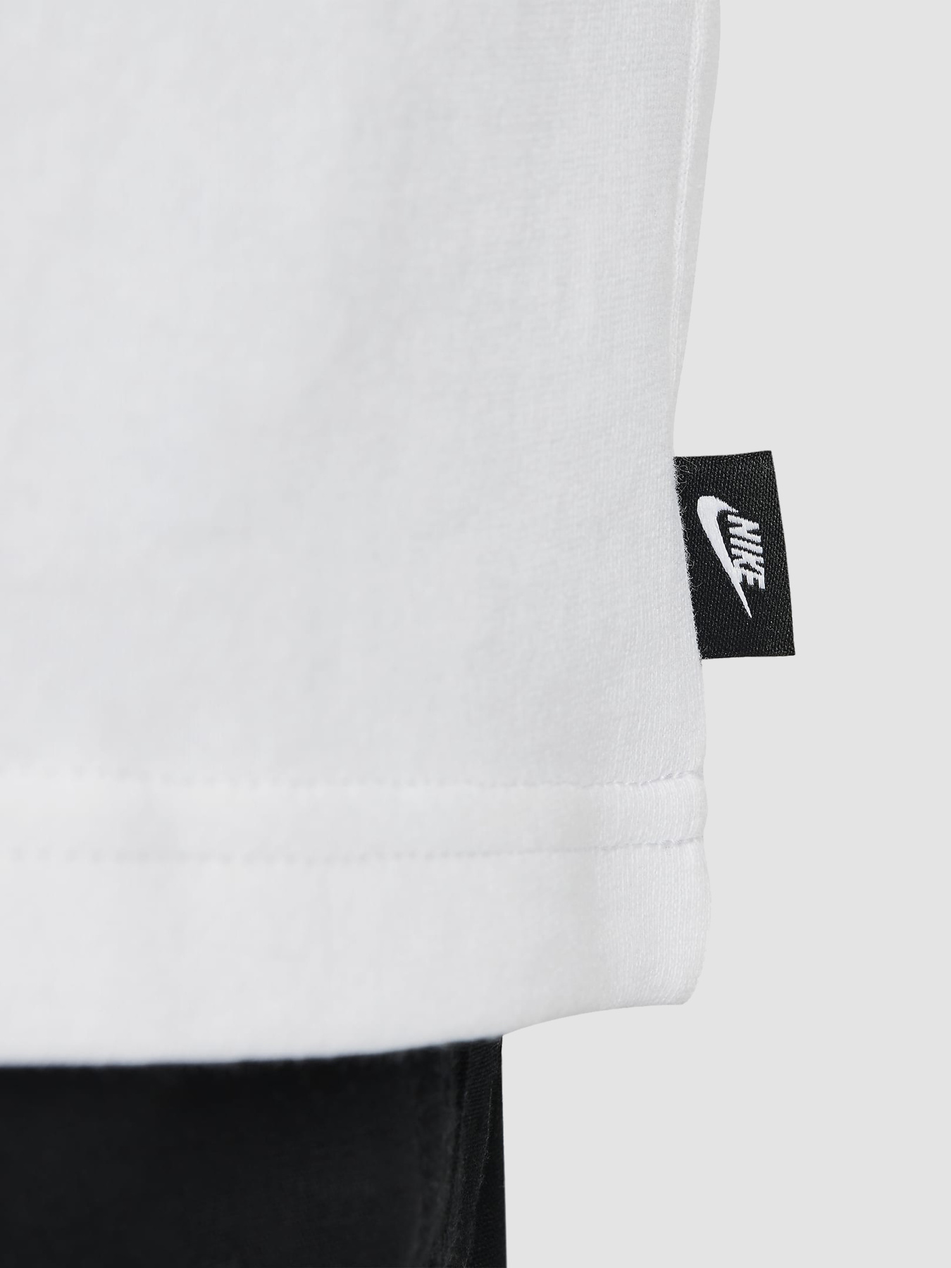 Футболка NIKE Sportswear Premium Essentials T-Shirt модель DO7392-101 Фото