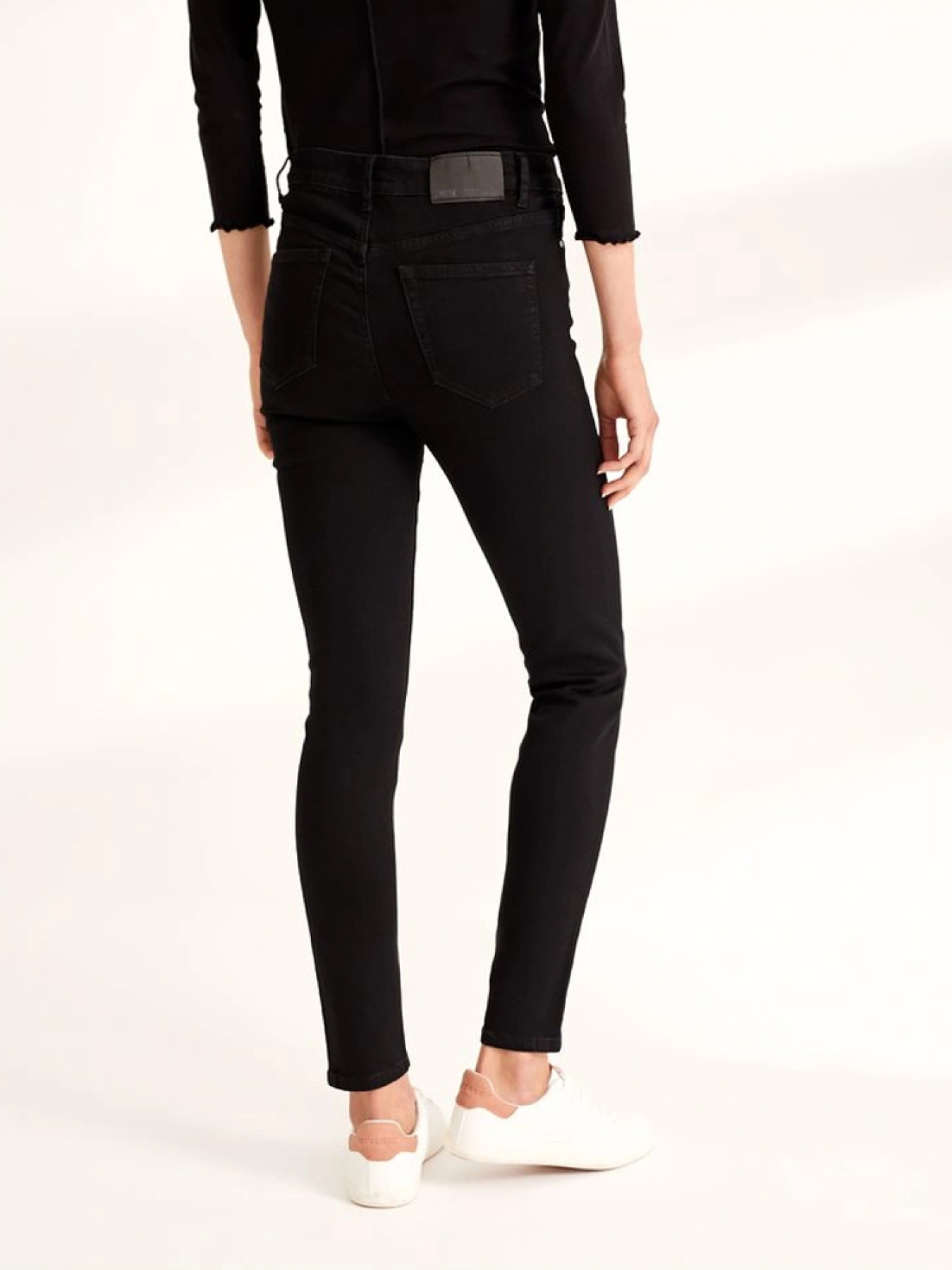 Скинни джинсы DIVERSE Lua модель 10035329 Фото