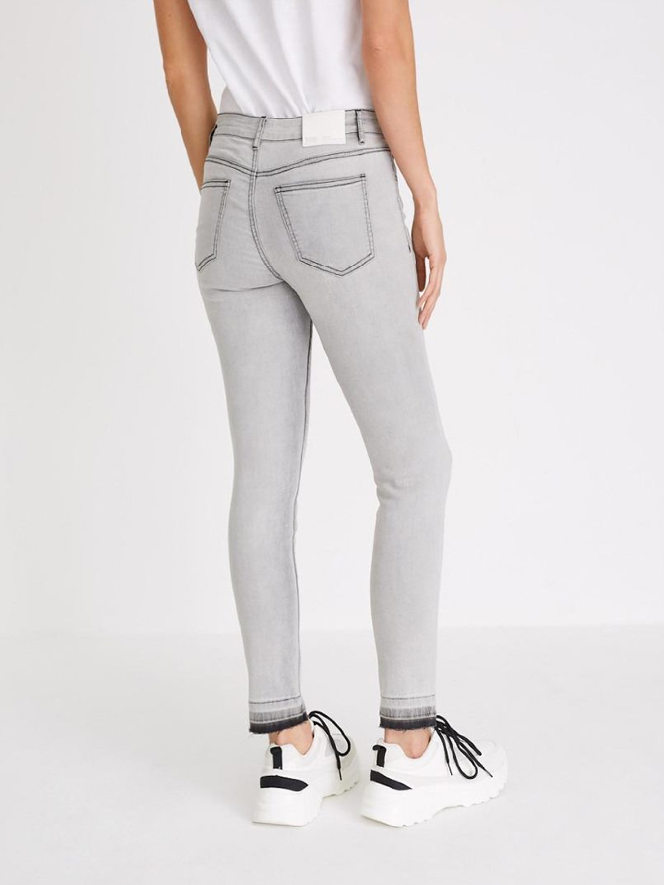 Скинни джинсы DIVERSE Cog модель 10036403 Скинни джинсы DIVERSE Cog модель 10036403 Фото