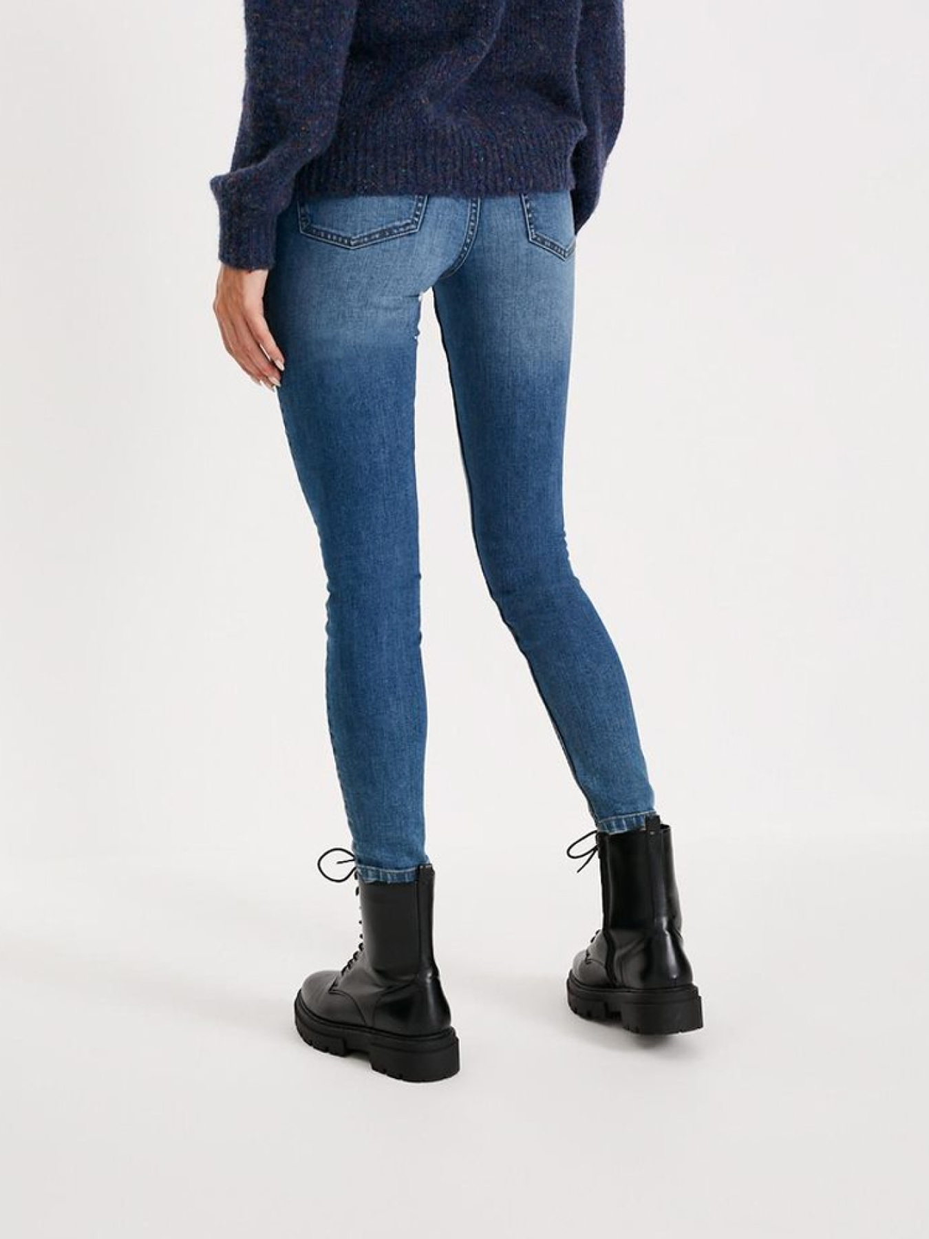 Зауженные джинсы DIVERSE Buti модель 10037859 Фото