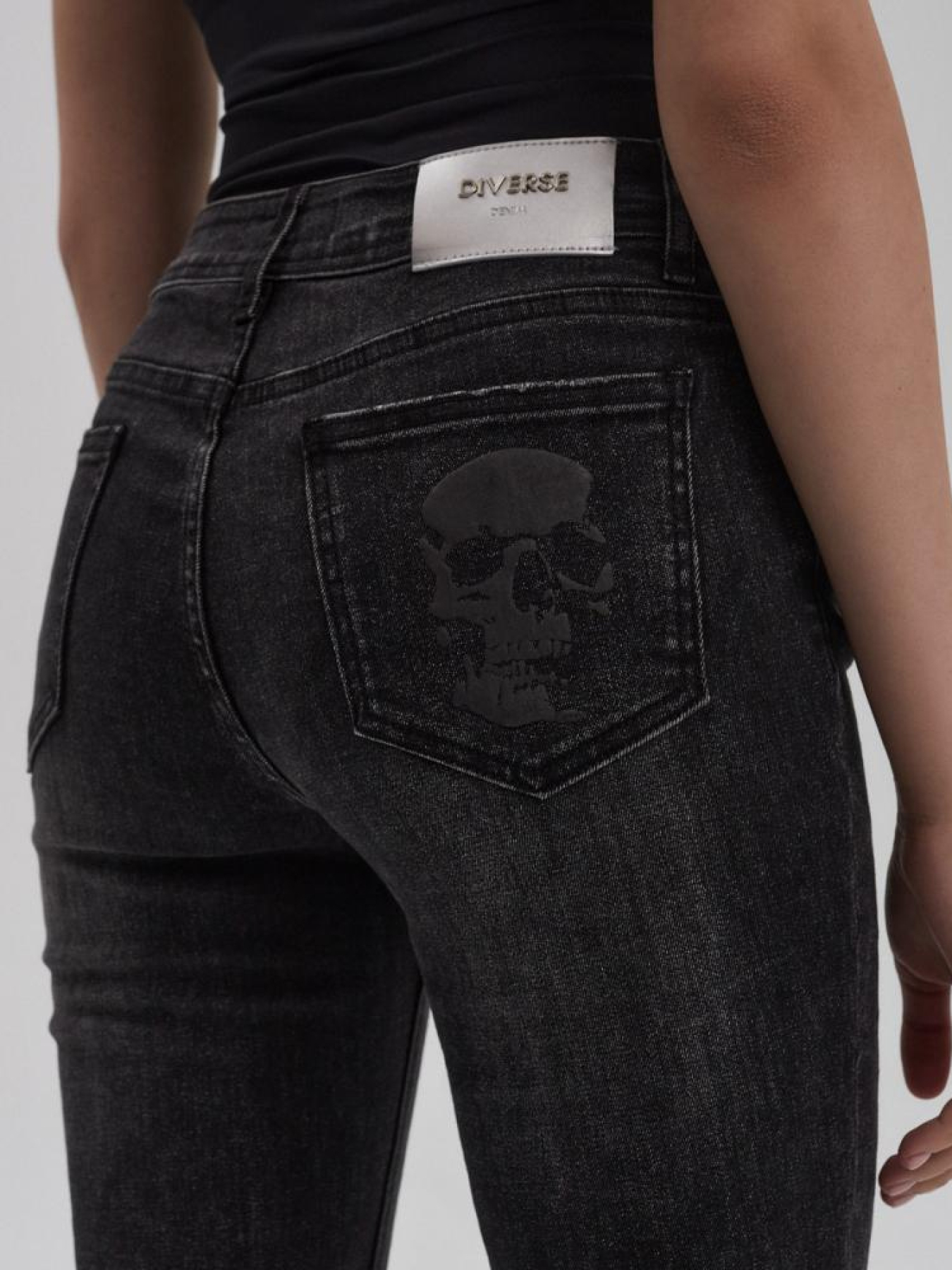 Завужені джинси DIVERSE Maneto модель 10043440 Фото