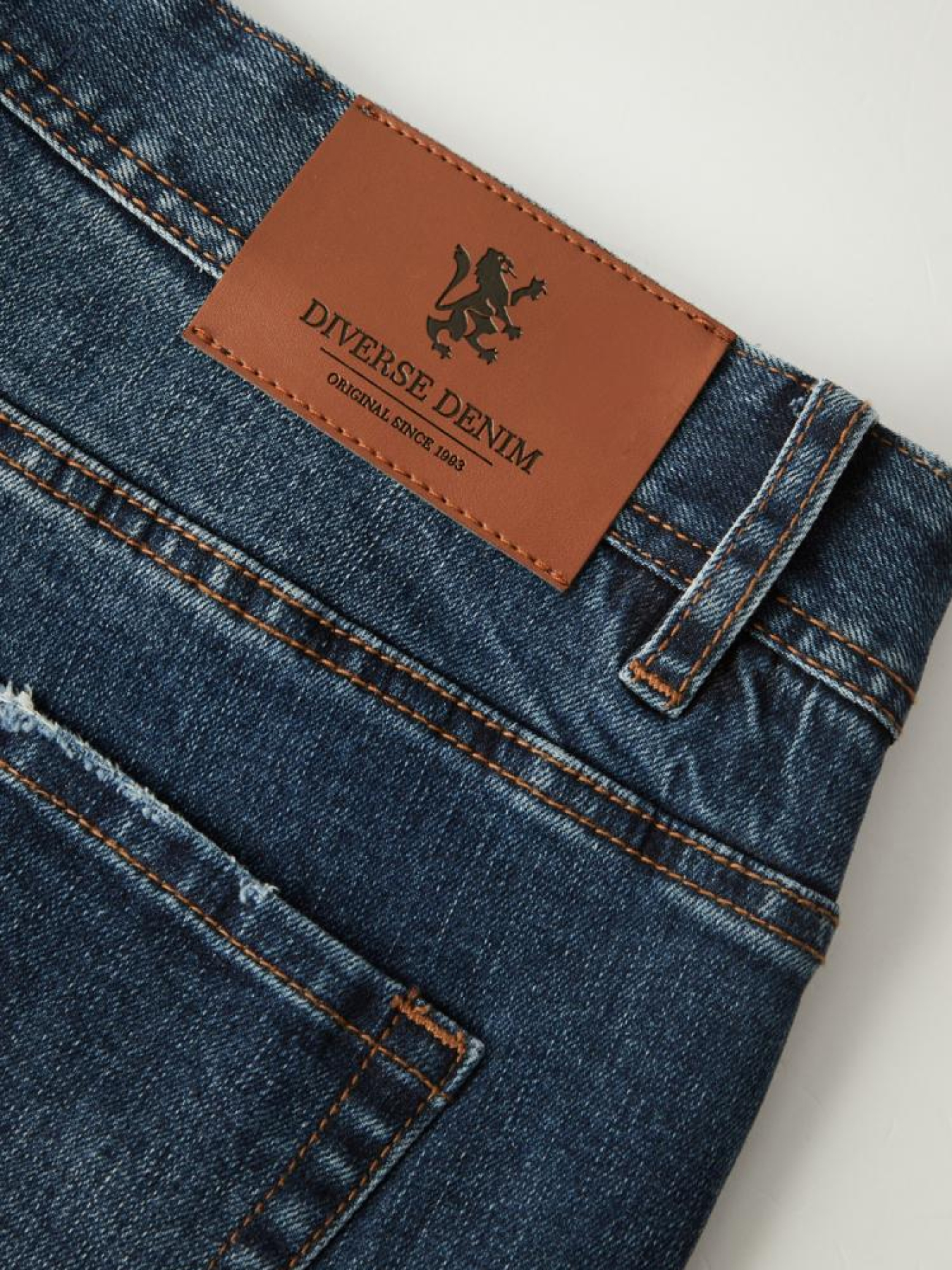 Джинсы DIVERSE Redwood 241 модель 10043706 Джинсы DIVERSE Redwood 241 модель 10043706 Фото