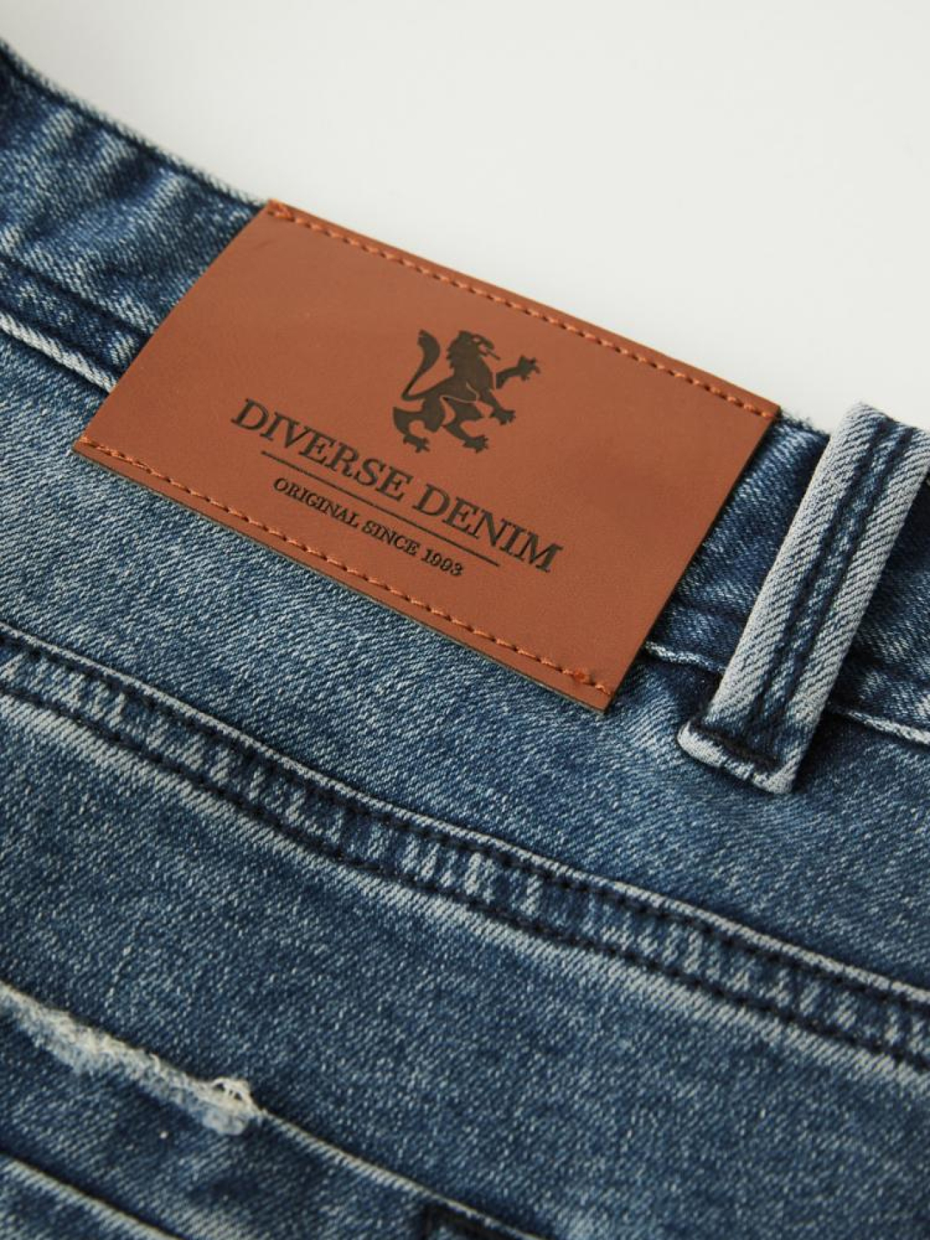 Джинси DIVERSE Newman 241 модель 10043701 Фото