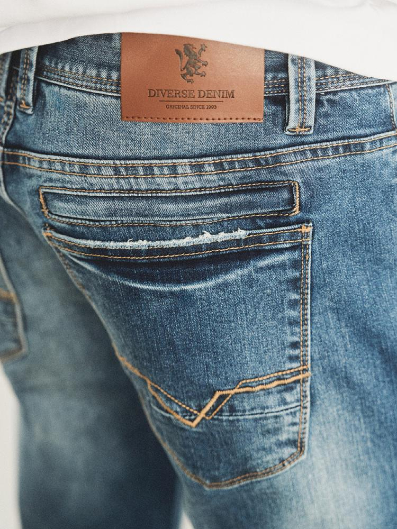 Джинси DIVERSE Kristofer 244 модель 10044947 Фото