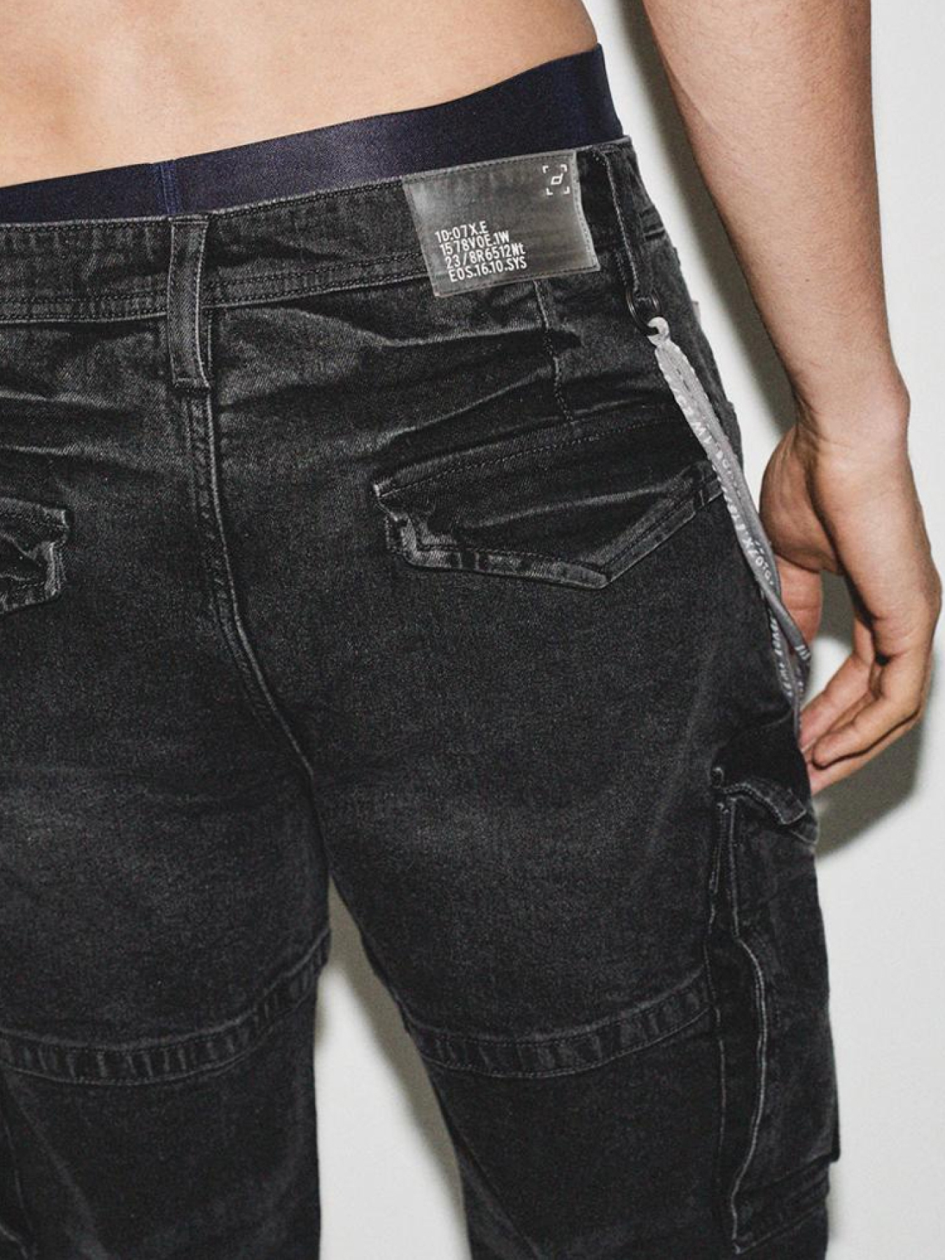 Джинсы DIVERSE Wiktors модель 10045272 Джинсы DIVERSE Wiktors модель 10045272 Фото