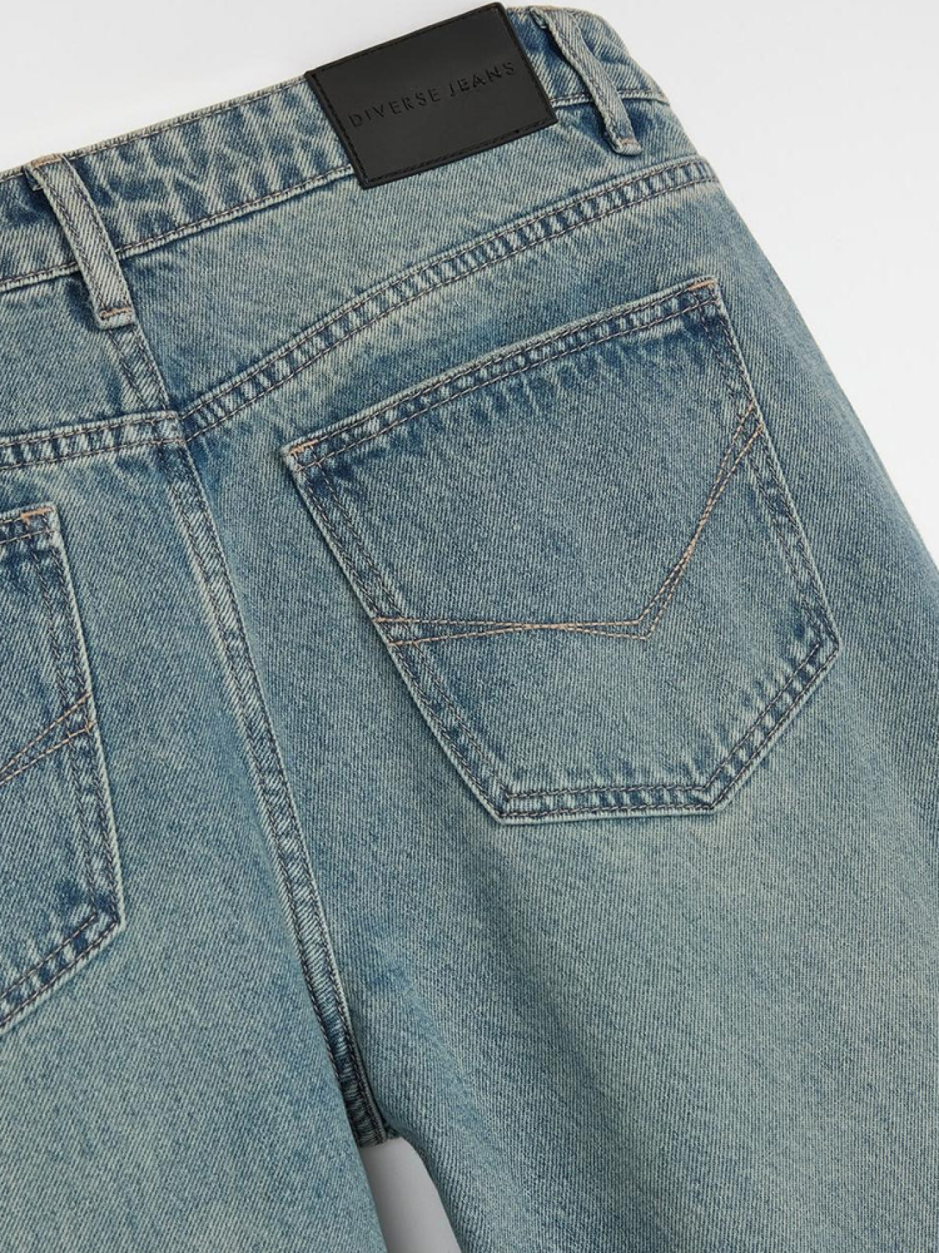 Прямі джинси DIVERSE Zorena модель 10046465 Фото