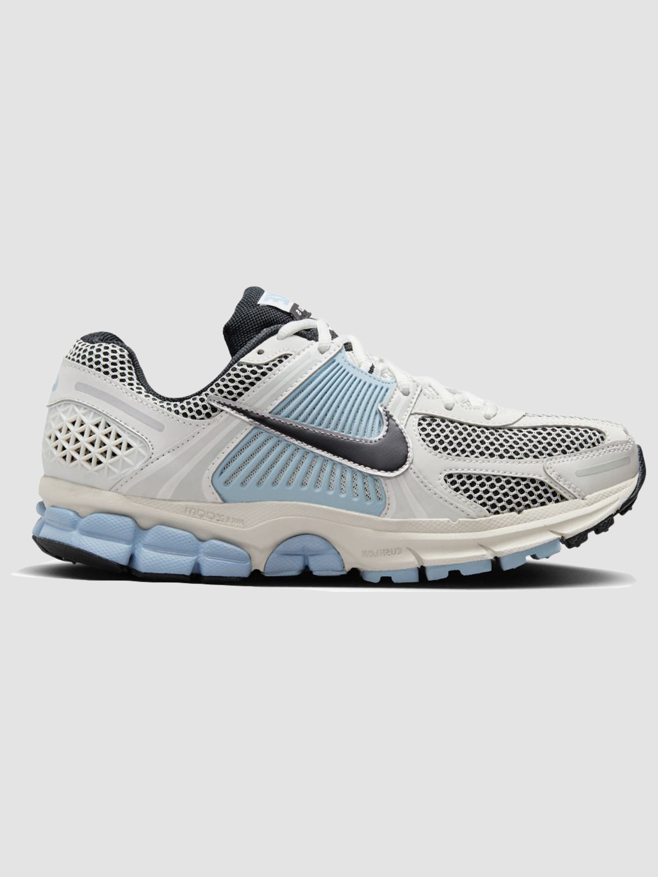 Кросівки NIKE Zoom Vomero 5 модель FQ7079-001 Фото