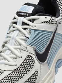 Кроссовки повседневные NIKE Zoom Vomero 5 модель FQ7079-001 Фото