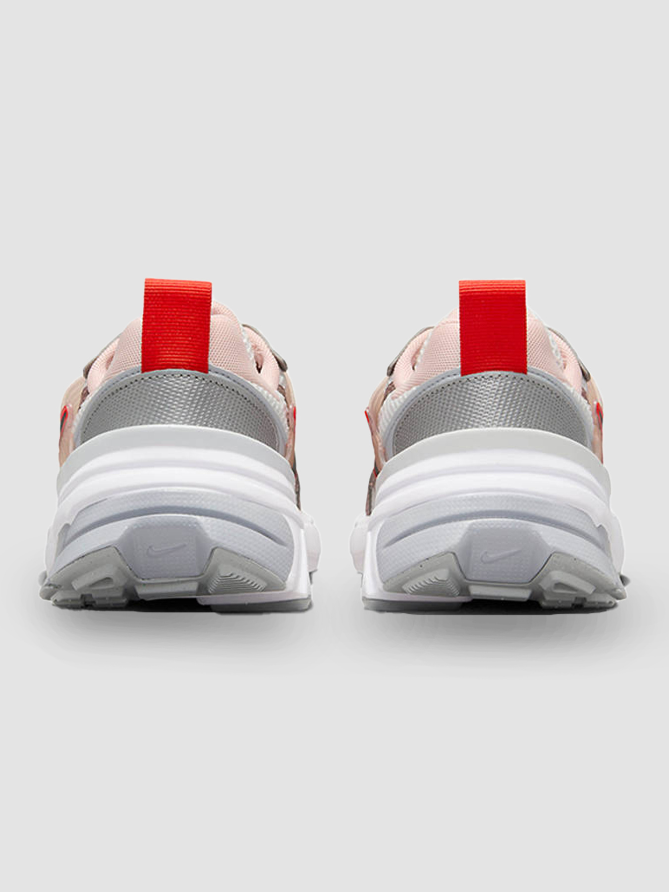 Кроссовки для бега NIKE КроссV2k Run модель HF9997-100 Фото