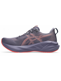 Кроссовки для бега Asics Novablast модель 1011B974-500 Фото