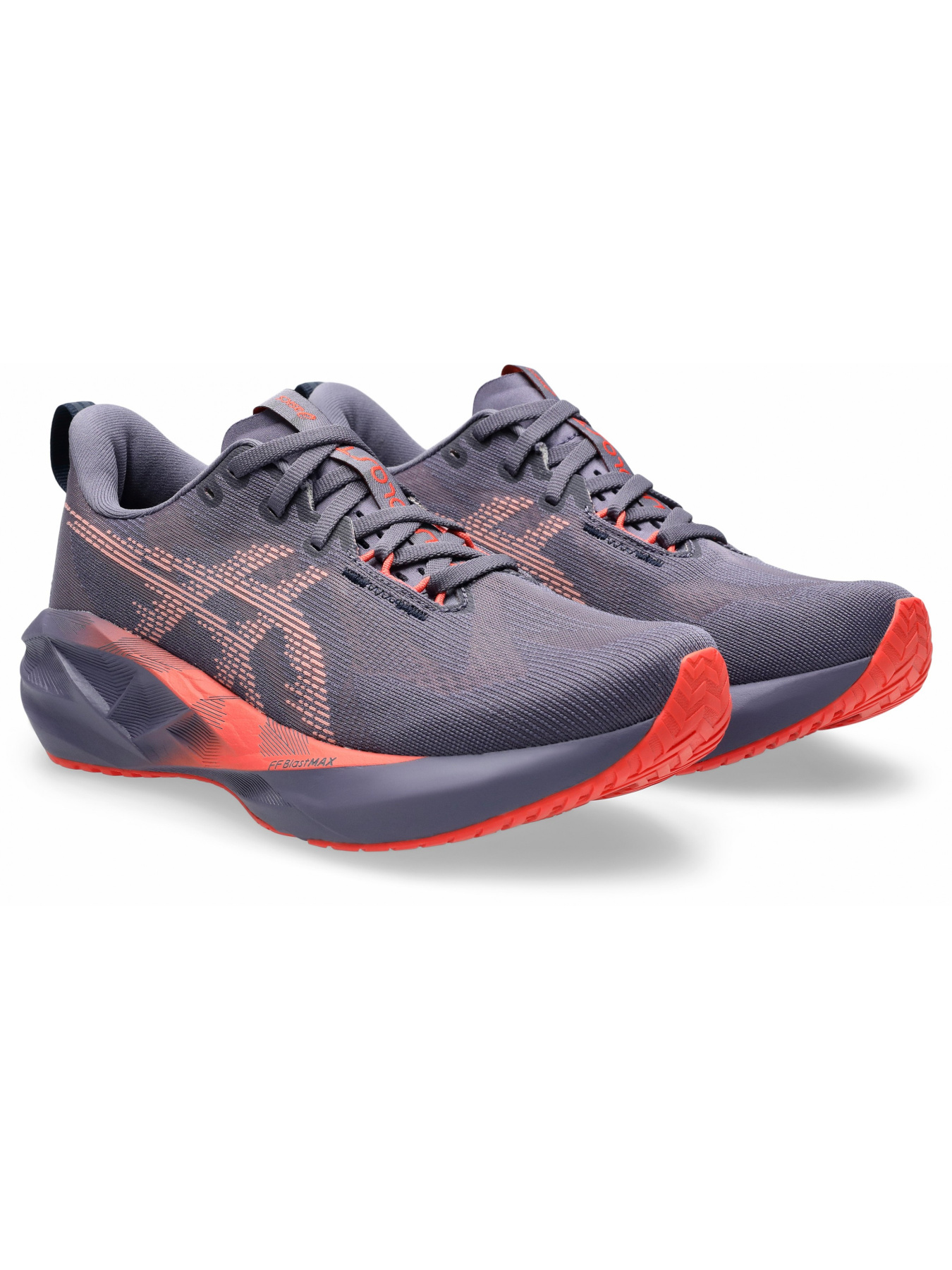 Кроссовки для бега Asics Novablast модель 1012B765-500 Фото