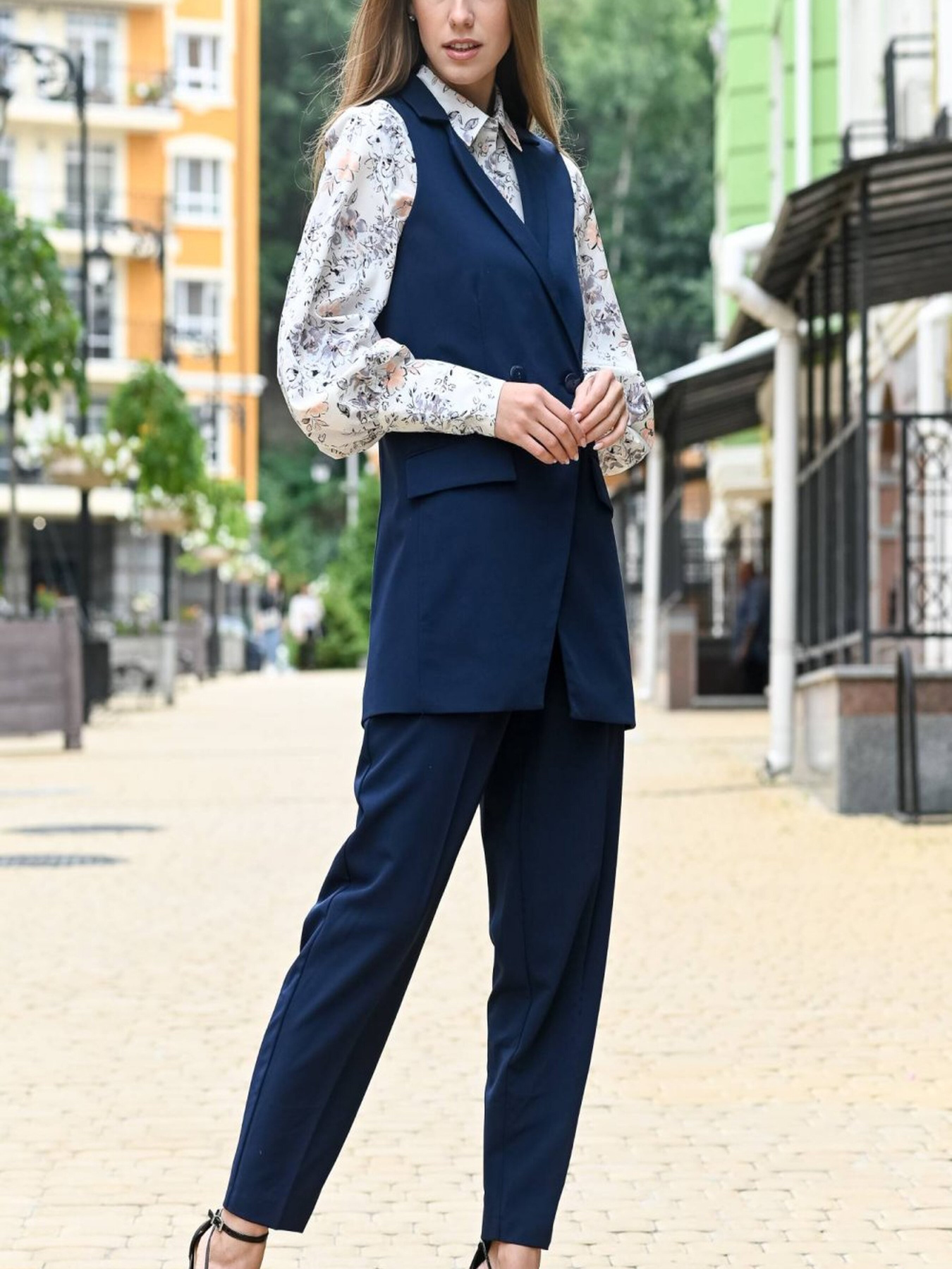 Классический жилет LadyLike модель ll184120063-sinj Фото