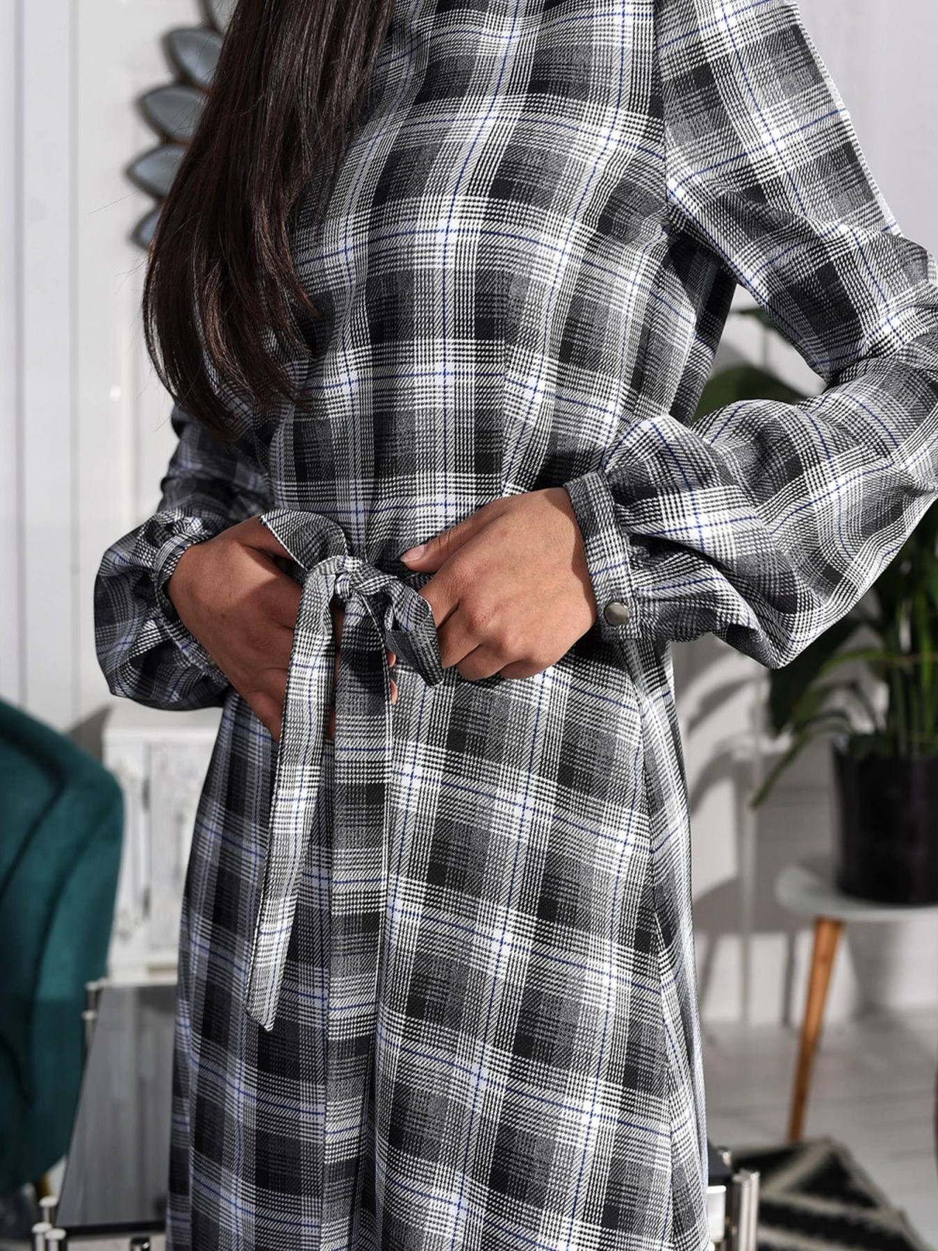 Платье миди LadyLike модель ll153525790-chornij Фото