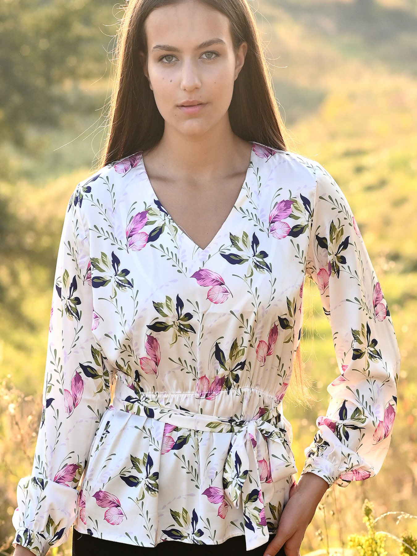 Блуза LadyLike модель ll202135711-blij Фото