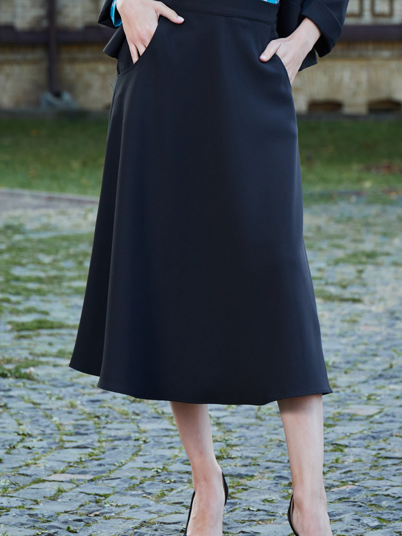 Спідниця міді LadyLike модель ll207520090-chornij Фото