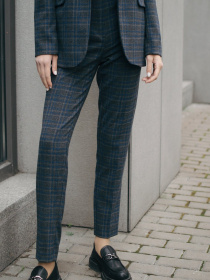 Повседневные штаны LadyLike модель ll171165566-rznokolxorovij Повседневные штаны LadyLike модель ll171165566-rznokolxorovij Фото