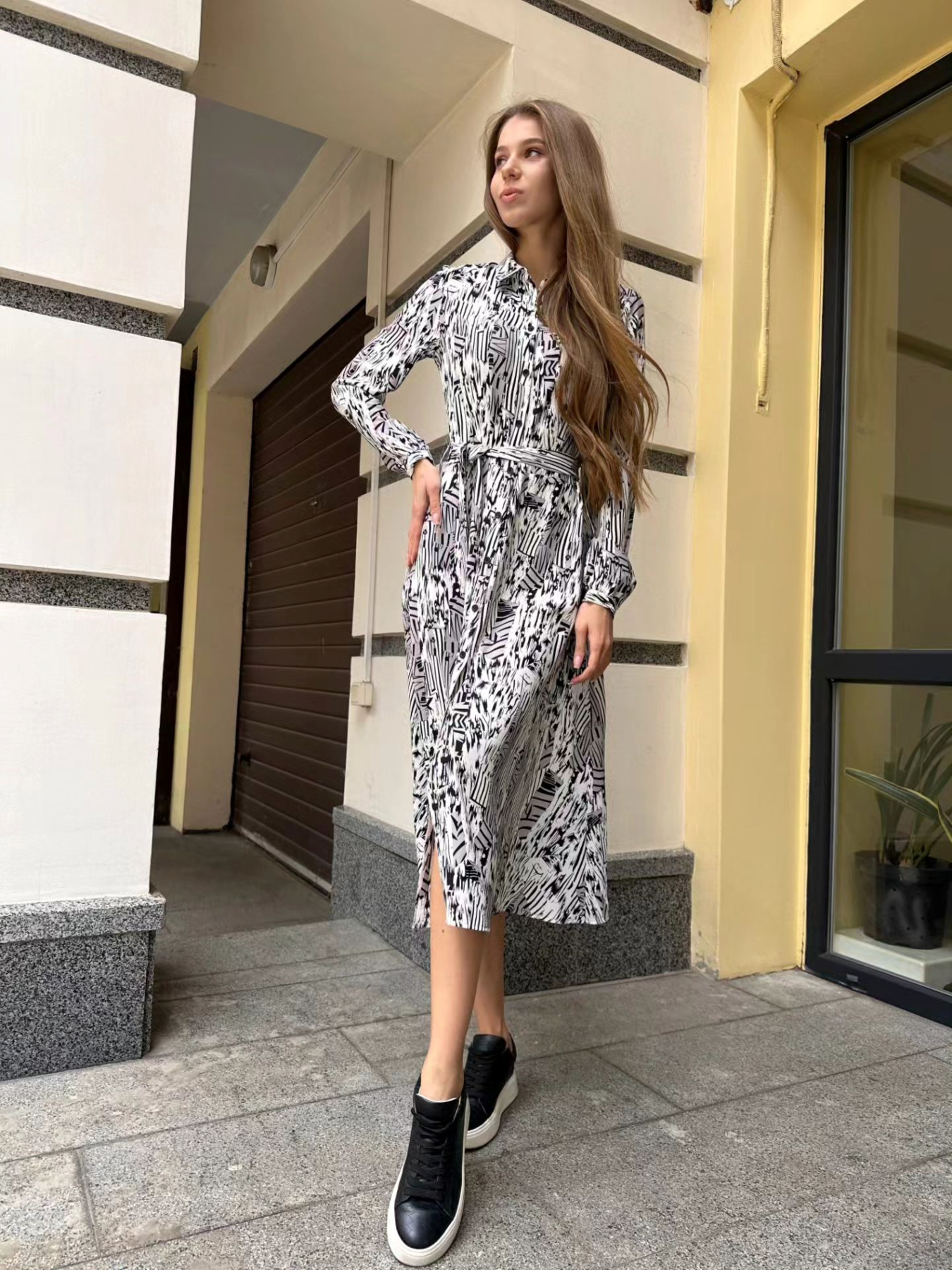 Платье миди LadyLike модель ll194715190-chornij Фото