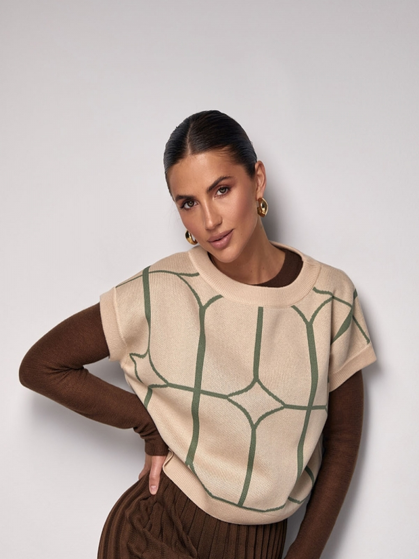 Жилет TrikoBakh модель 2503-kremovij Фото