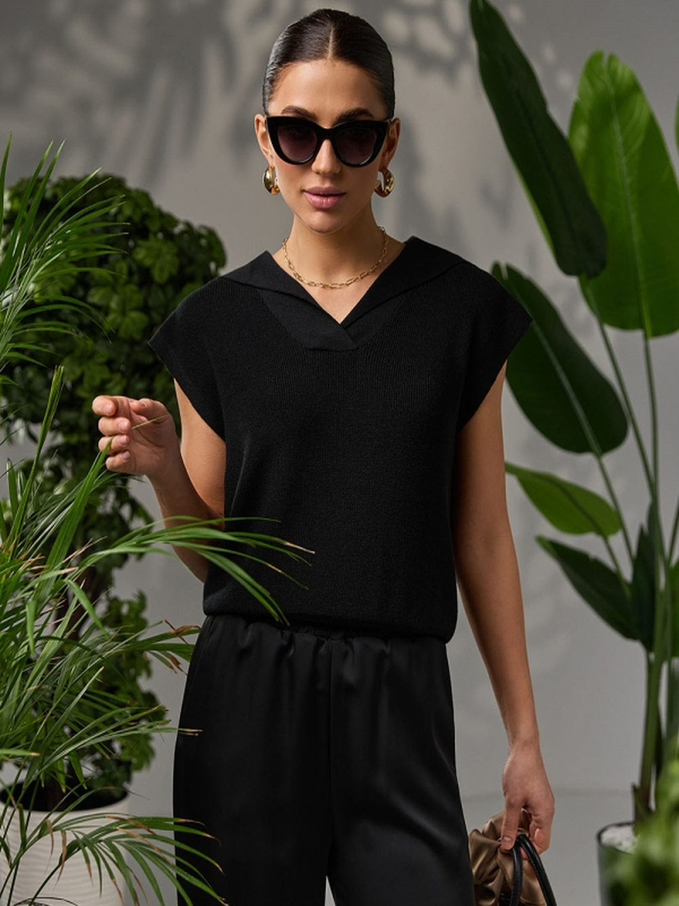 Жилет TrikoBakh модель 2746-chornij Фото