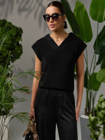 Жилет TrikoBakh модель 2746-chornij Фото