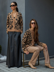 Кардиган TrikoBakh модель 2776-kemel-chornij Фото