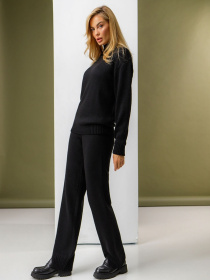 Повседневный костюм TrikoBakh модель 2488-chornij Повседневный костюм TrikoBakh модель 2488-chornij Фото