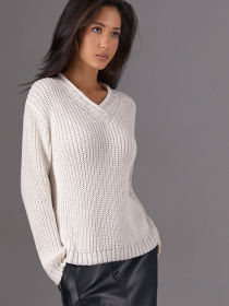 Джемпер TrikoBakh модель 2805-molochnij Джемпер TrikoBakh модель 2805-molochnij Фото