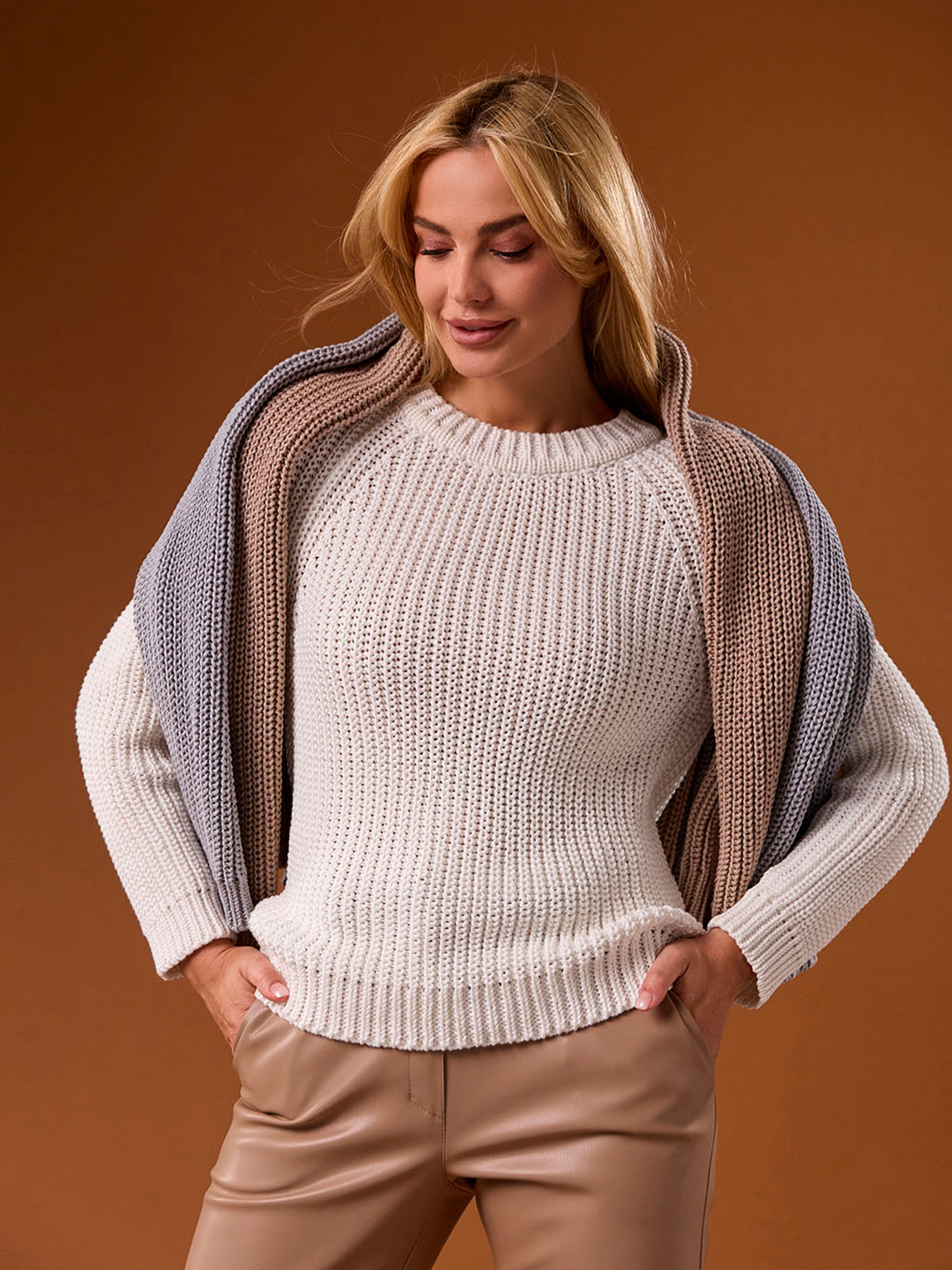 Джемпер TrikoBakh модель 2765-molochnij Фото