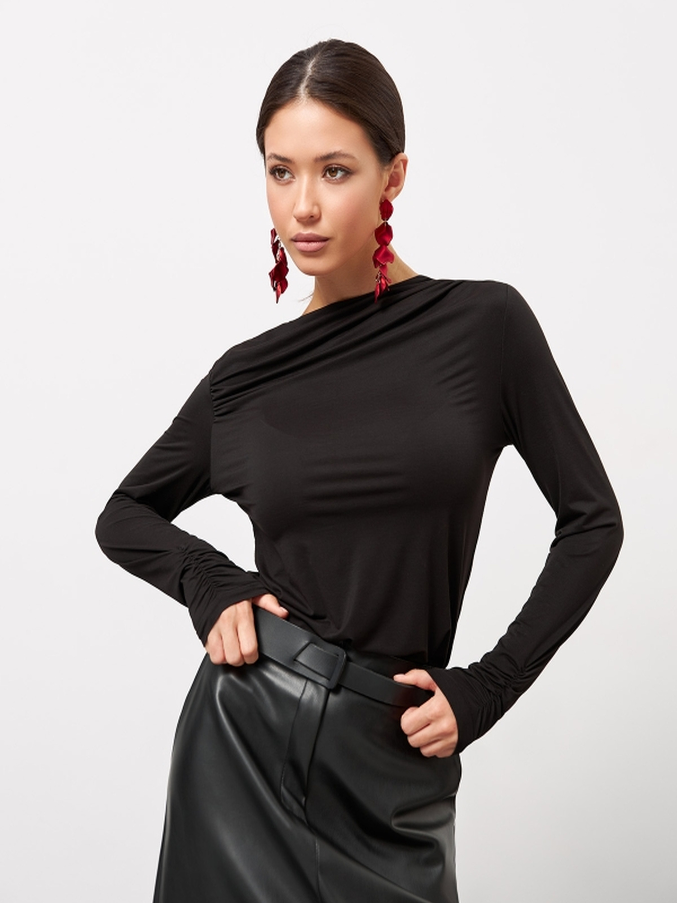 Лонгслів TrikoBakh модель 3027-chornij Фото