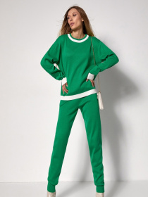 Джемпер TrikoBakh модель 2763-zelenij-z-blim Фото