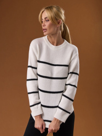 Джемпер TrikoBakh модель 2786-blij-z-chornim Фото