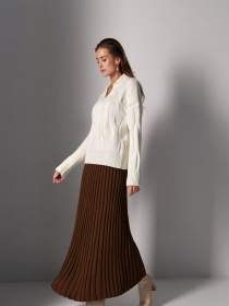 Свитер TrikoBakh модель 2718-moloko Фото