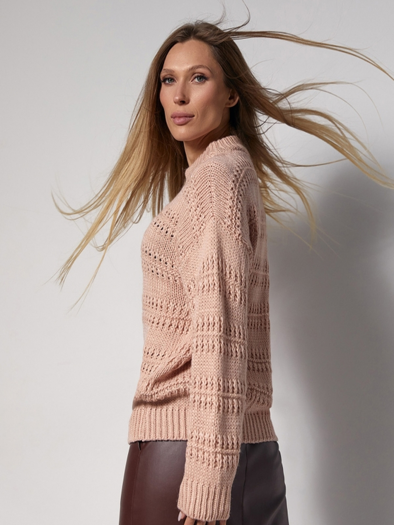 Свитер TrikoBakh модель 2756-persikovij Фото