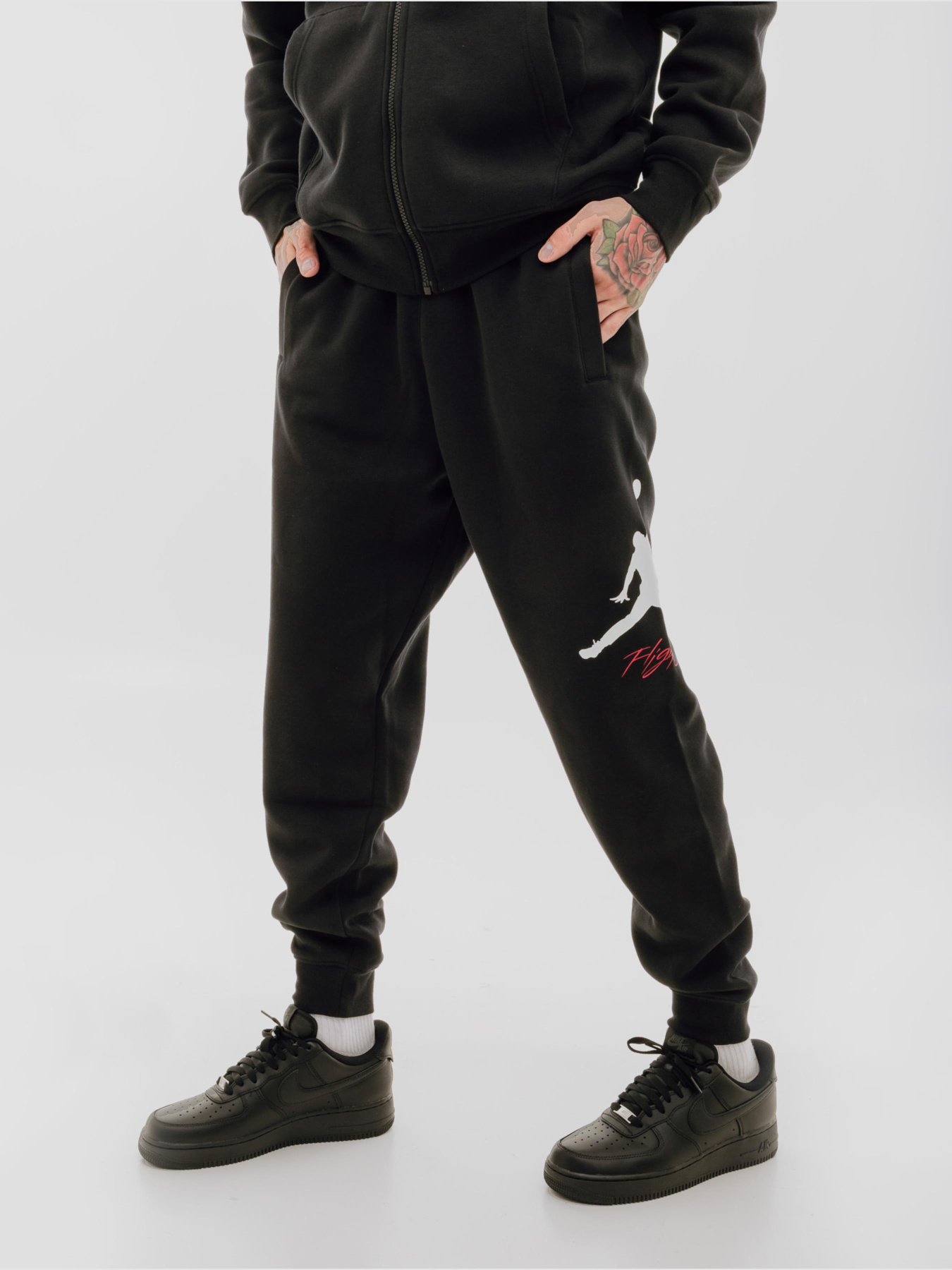 Джогери Jordan Essentials Fleece Baseline Trousers модель FD7345-010 Фото