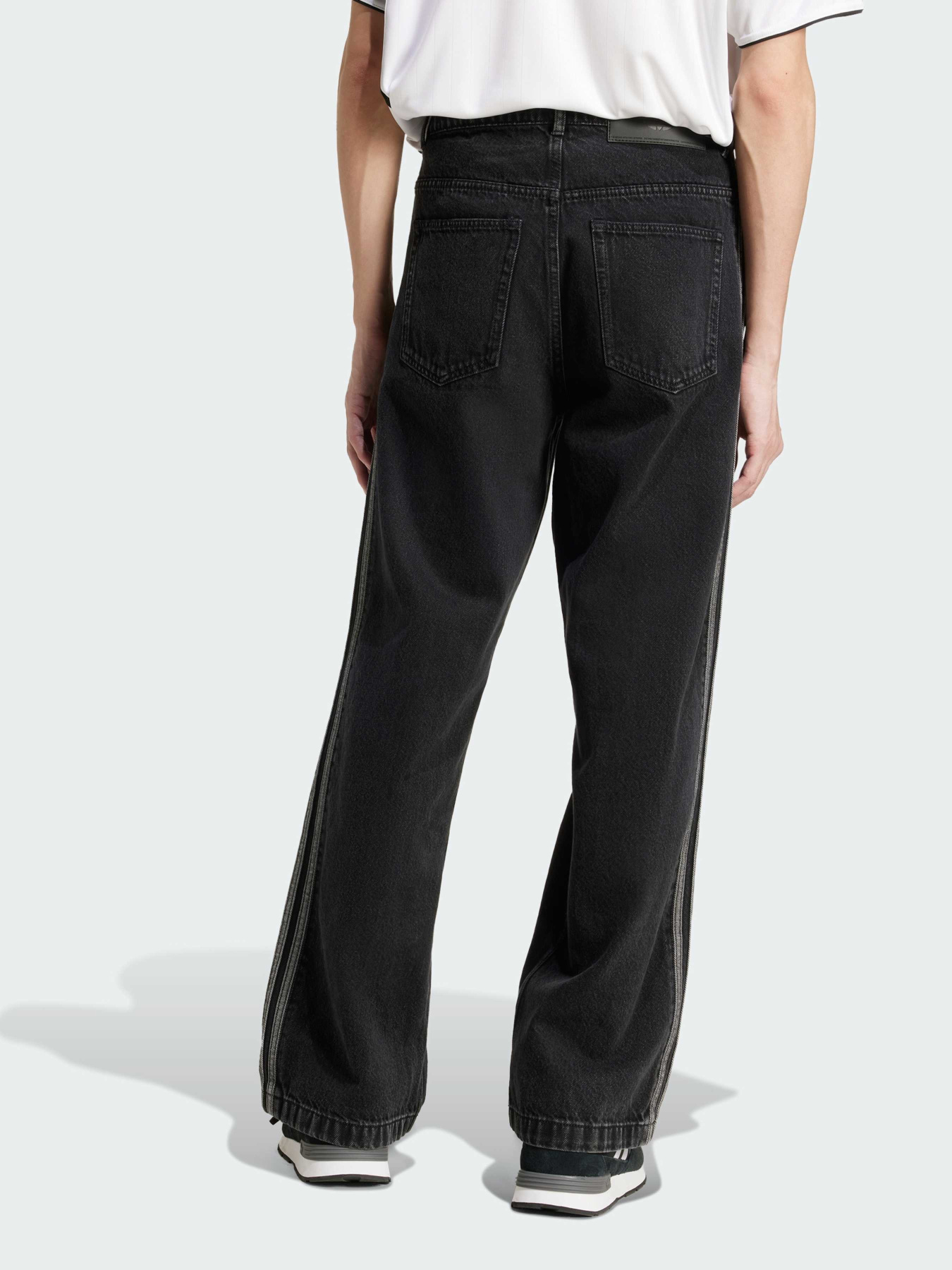 Штани повсякденні Adidas Adicolor модель JC6718 Фото