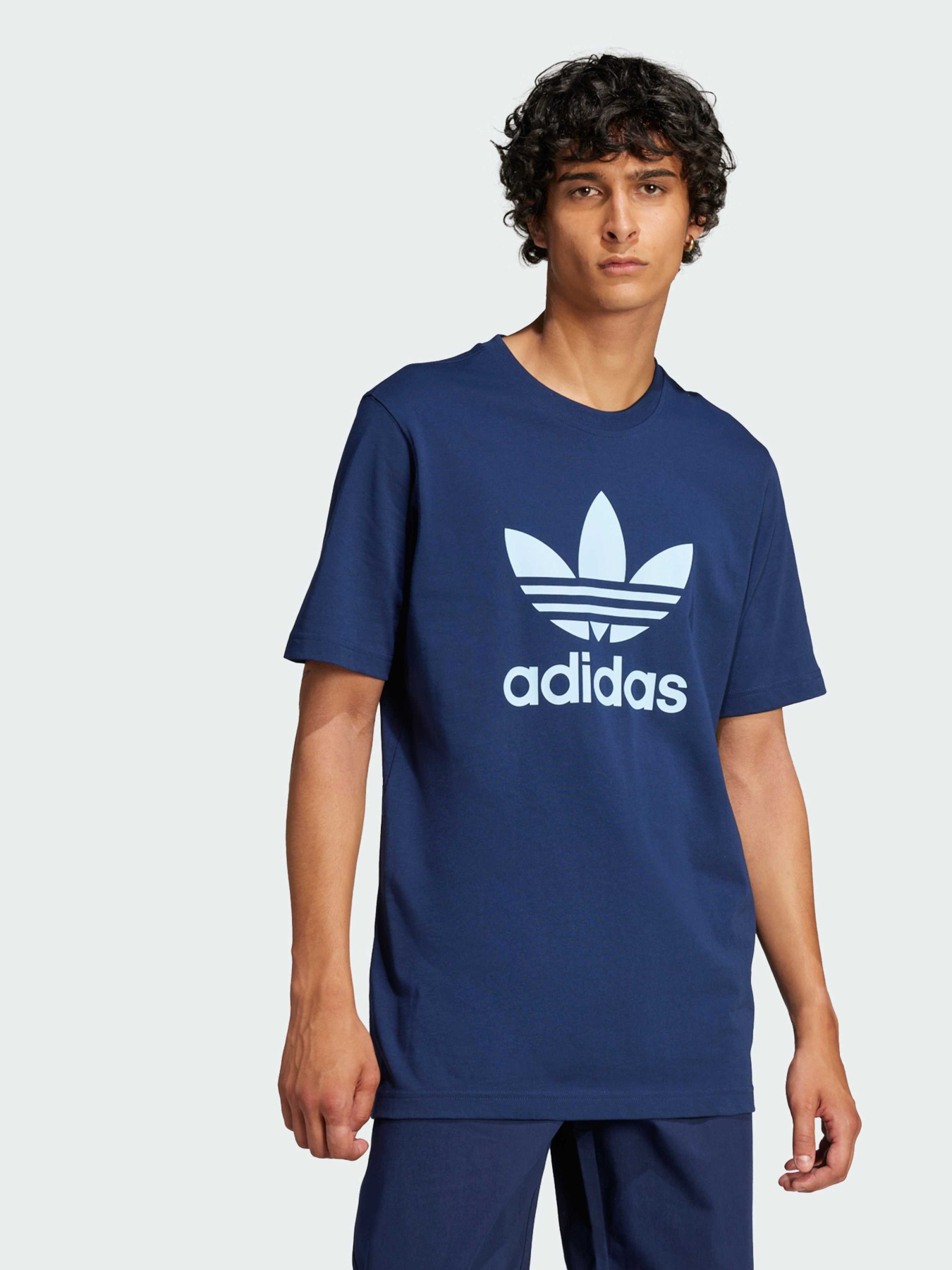 Футболка Adidas Adicolor модель JP2549 Футболка Adidas Adicolor модель JP2549 Фото