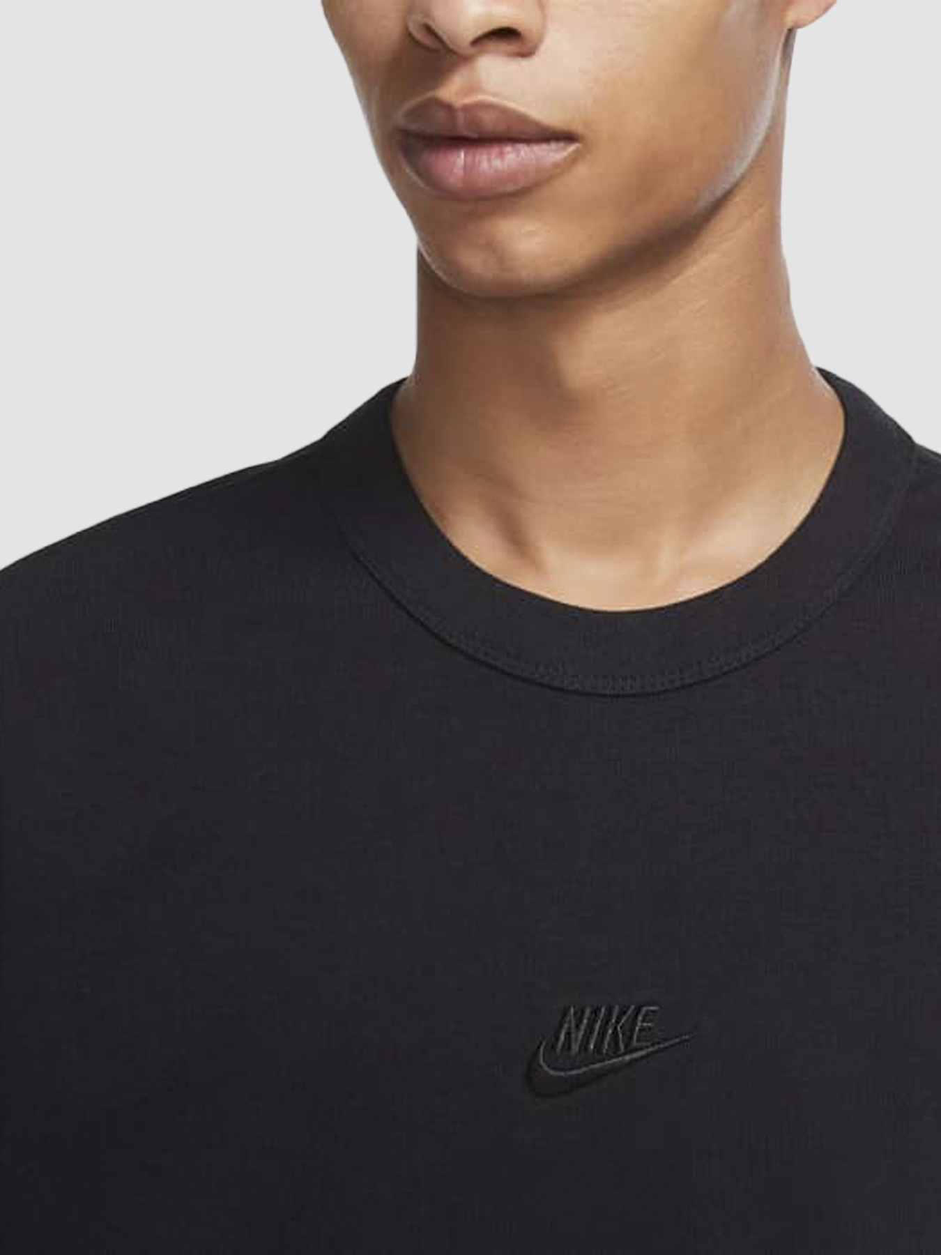 Футболка NIKE Premium Essential Sustainable T-Shirt модель DO7392-010 Фото