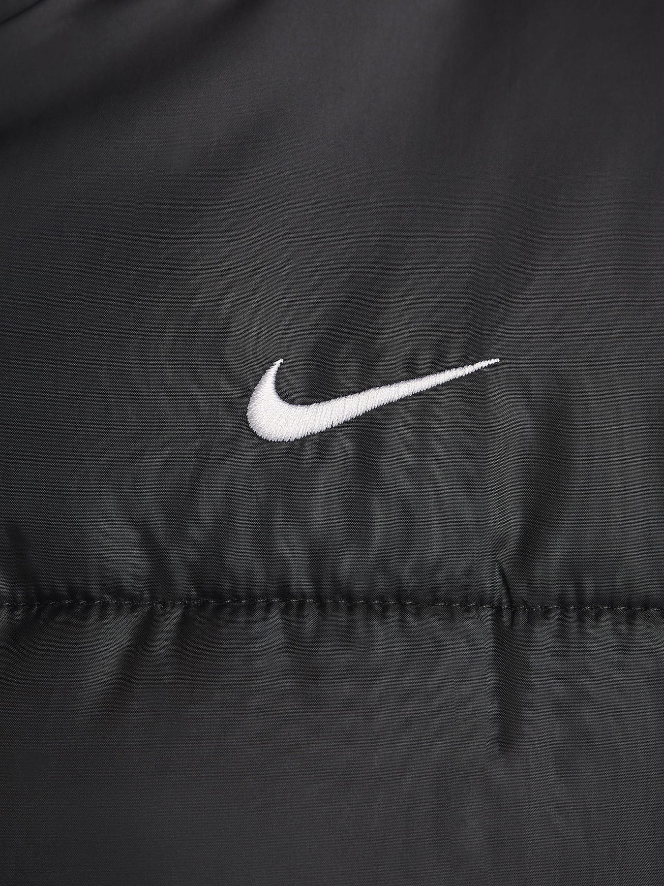 Зимова куртка NIKE Sportswear Classic Puffer модель FZ5899-010 Фото