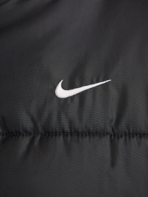 Зимова куртка NIKE Sportswear Classic Puffer модель FZ5899-010 Фото