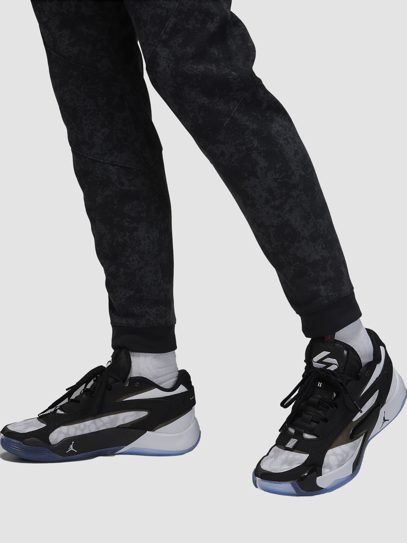 Джоггеры Jordan Dri-Fit Sport Air Fleece модель FN5844-010 Фото