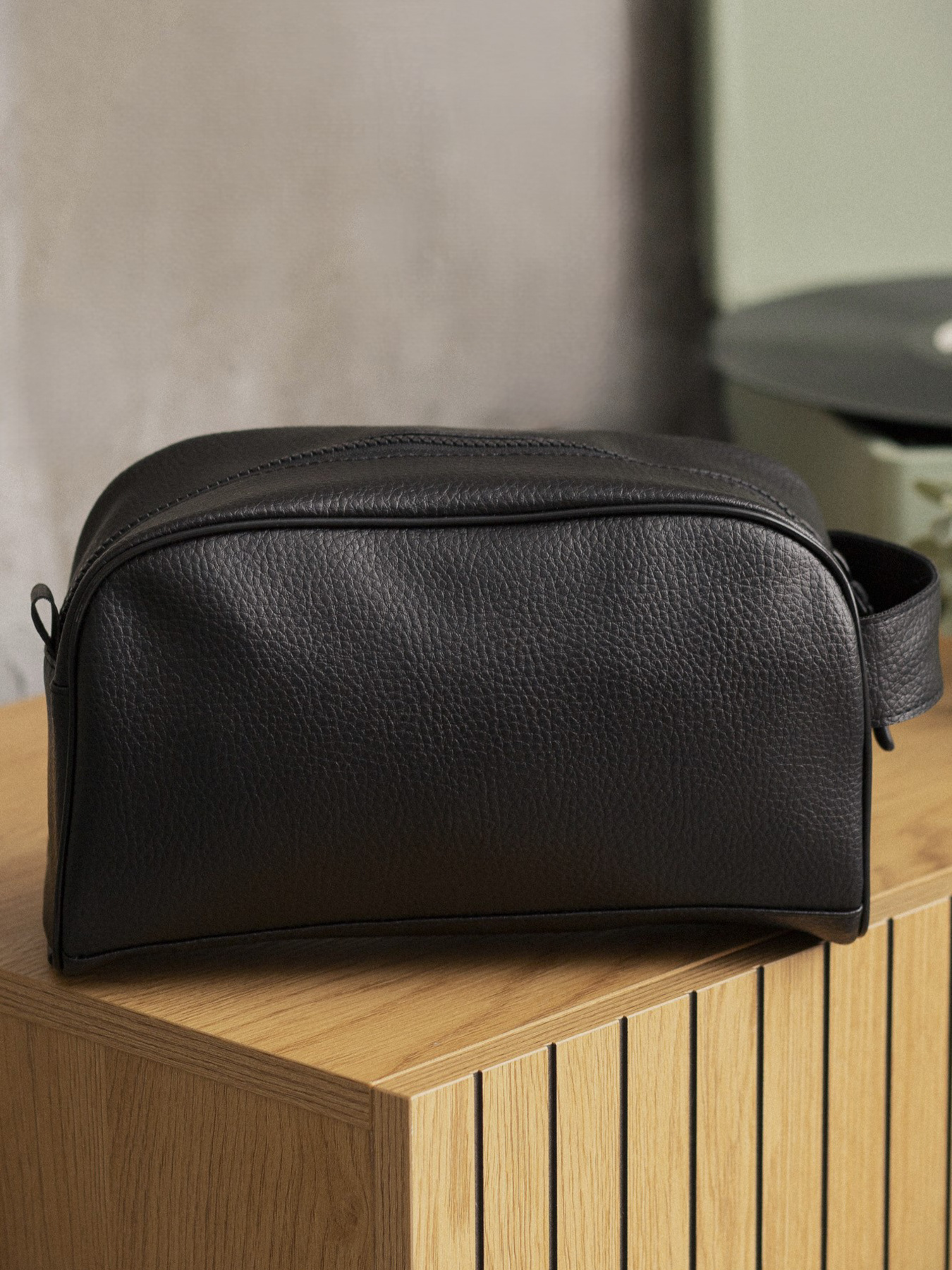 Органайзер-косметичка Дорожна Сумка Несесер Without Cosmetic Сrocodile Black Without модель 8049537 Фото