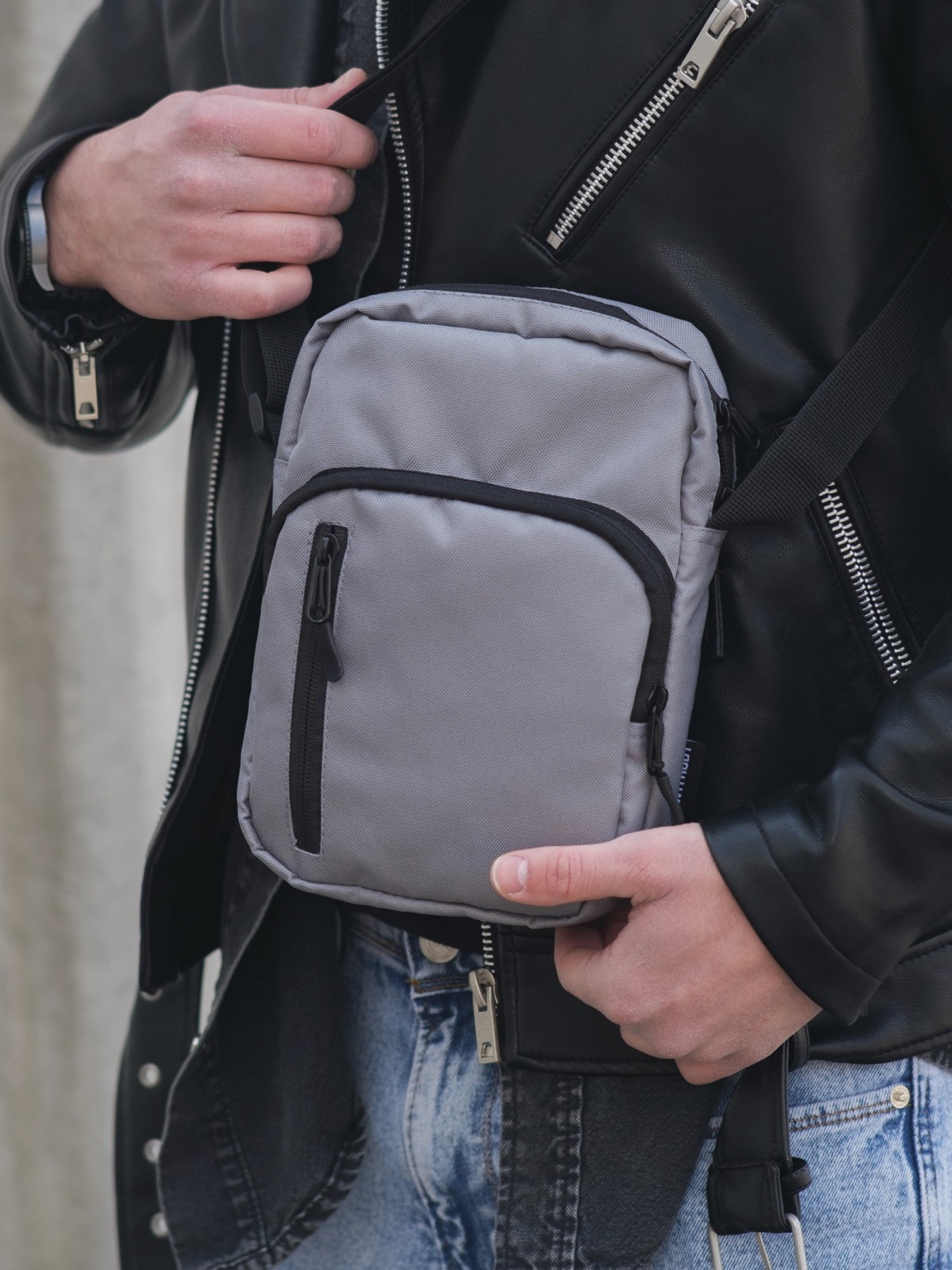 Мессенджер Without модель 8049538 Фото