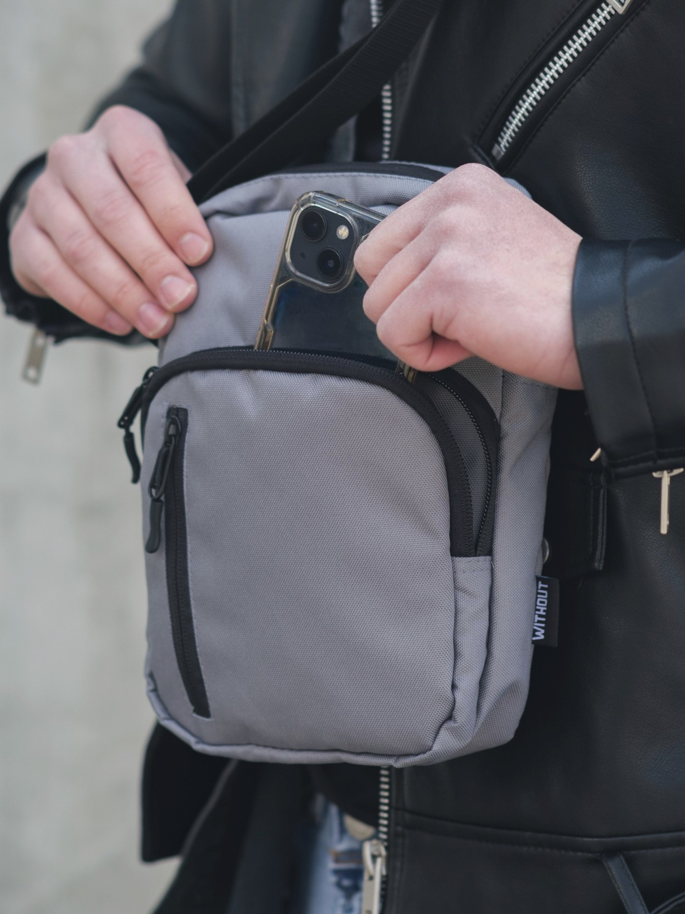 Мессенджер Without модель 8049538 Фото