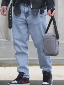 Мессенджер Without модель 8049538 Мессенджер Without модель 8049538 Фото