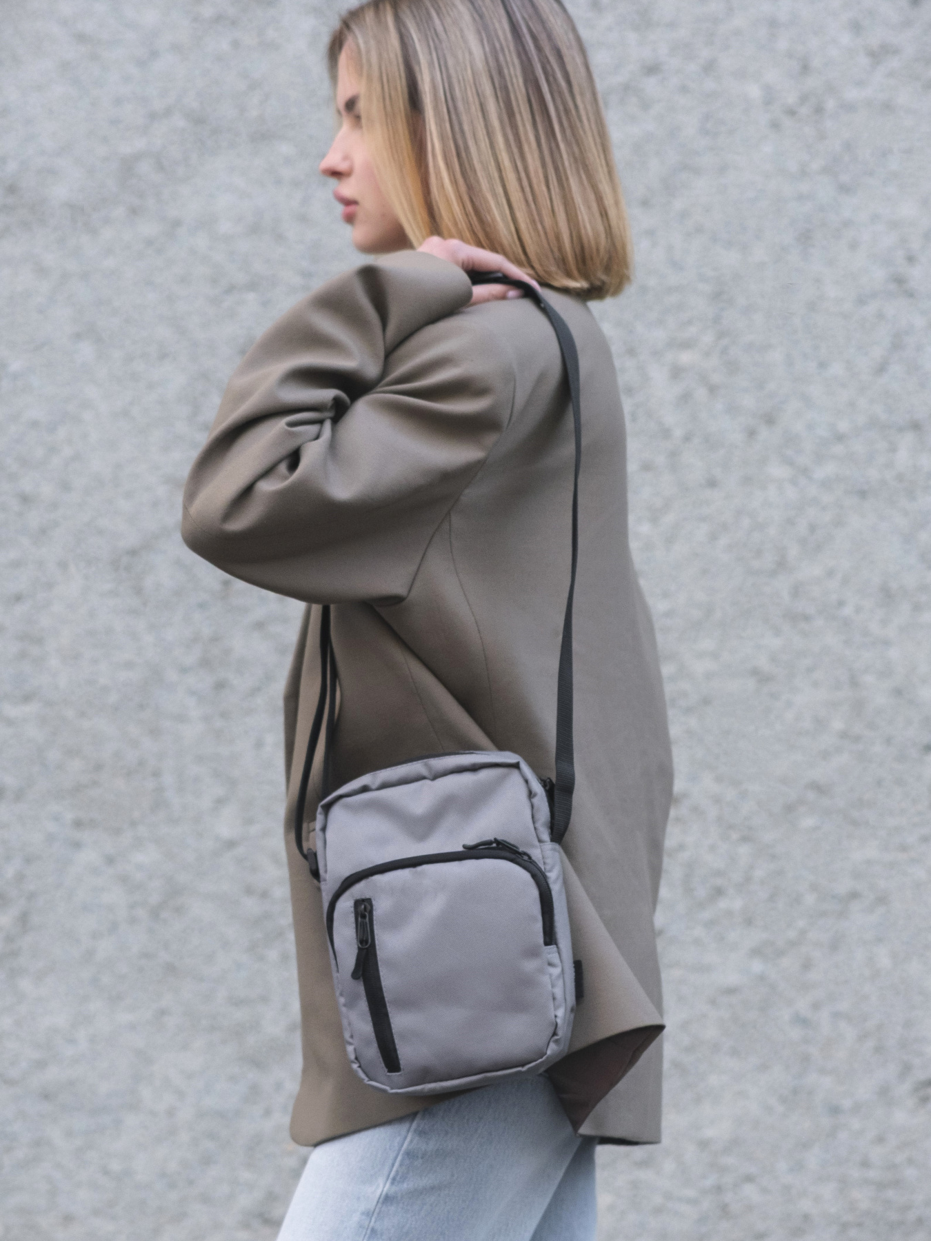 Мессенджер Without модель 8049539 Фото