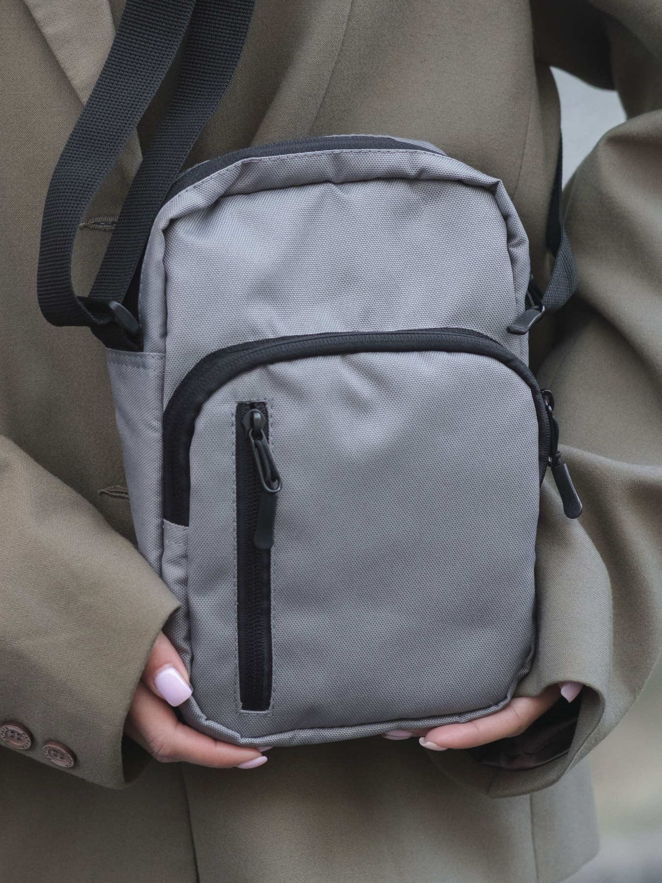 Мессенджер Without модель 8049539 Фото