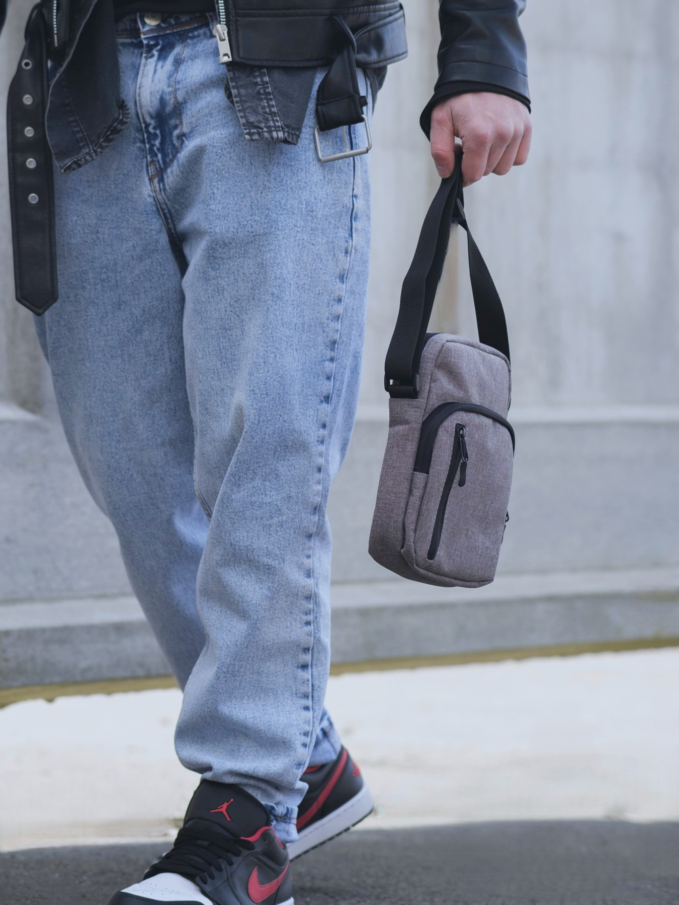 Мессенджер Without модель 8049540 Фото