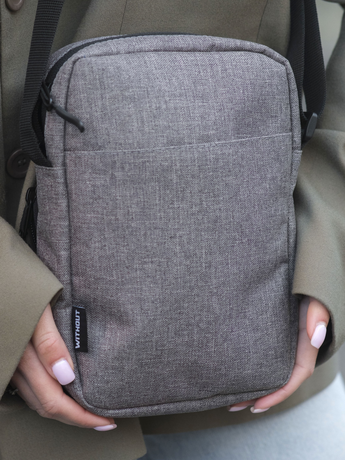 Мессенджер Without модель 8049541 Фото